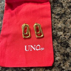 Uno de 50 trapped gold earrings
